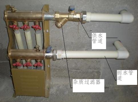 地暖分水器操作指南 為何六個(gè)紅色小閥門都應(yīng)保持開啟